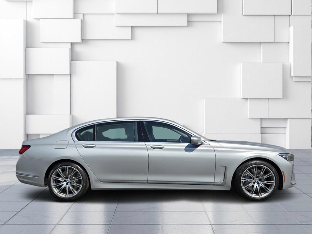 Used 2020 BMW 750i xDrive w/ Executive Package AWD/4WD image 4