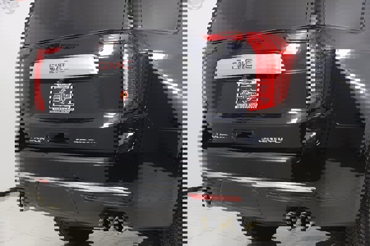 Used 2024 GMC Yukon Denali w/ Denali Reserve Package image 43
