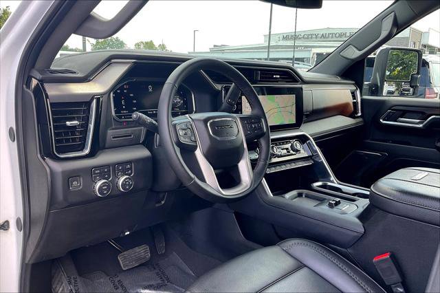 Used 2024 GMC Sierra 2500 Denali image 15