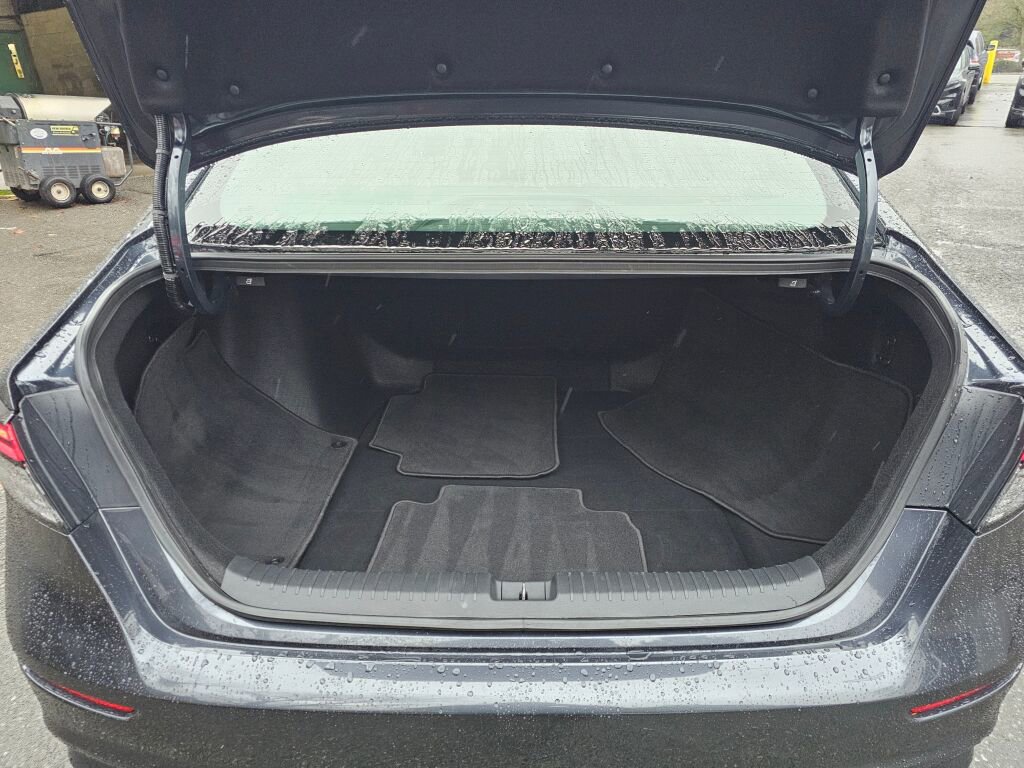 Certified 2023 Honda Accord EX image 11