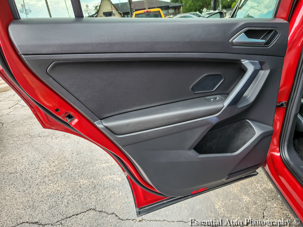 Used 2021 Volkswagen Tiguan SEL FWD image 18