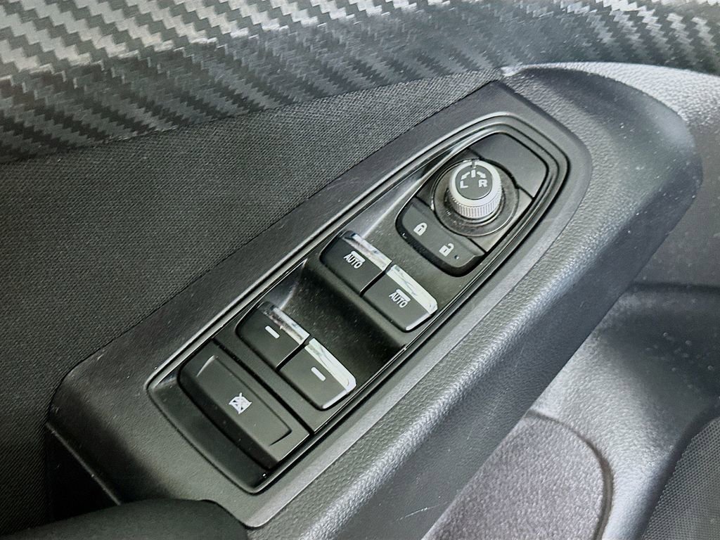 Used 2025 Subaru Ascent Premium image 21