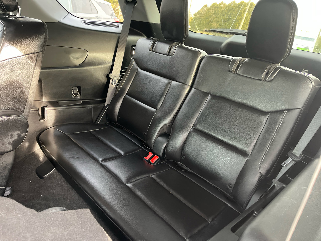 Used 2021 Ford Explorer Limited w/ Equipment Group 301A image 17