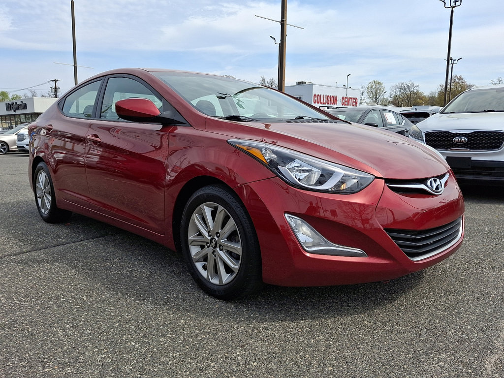 Used 2014 Hyundai Elantra SE w/ Option Group 02 FWD image 7