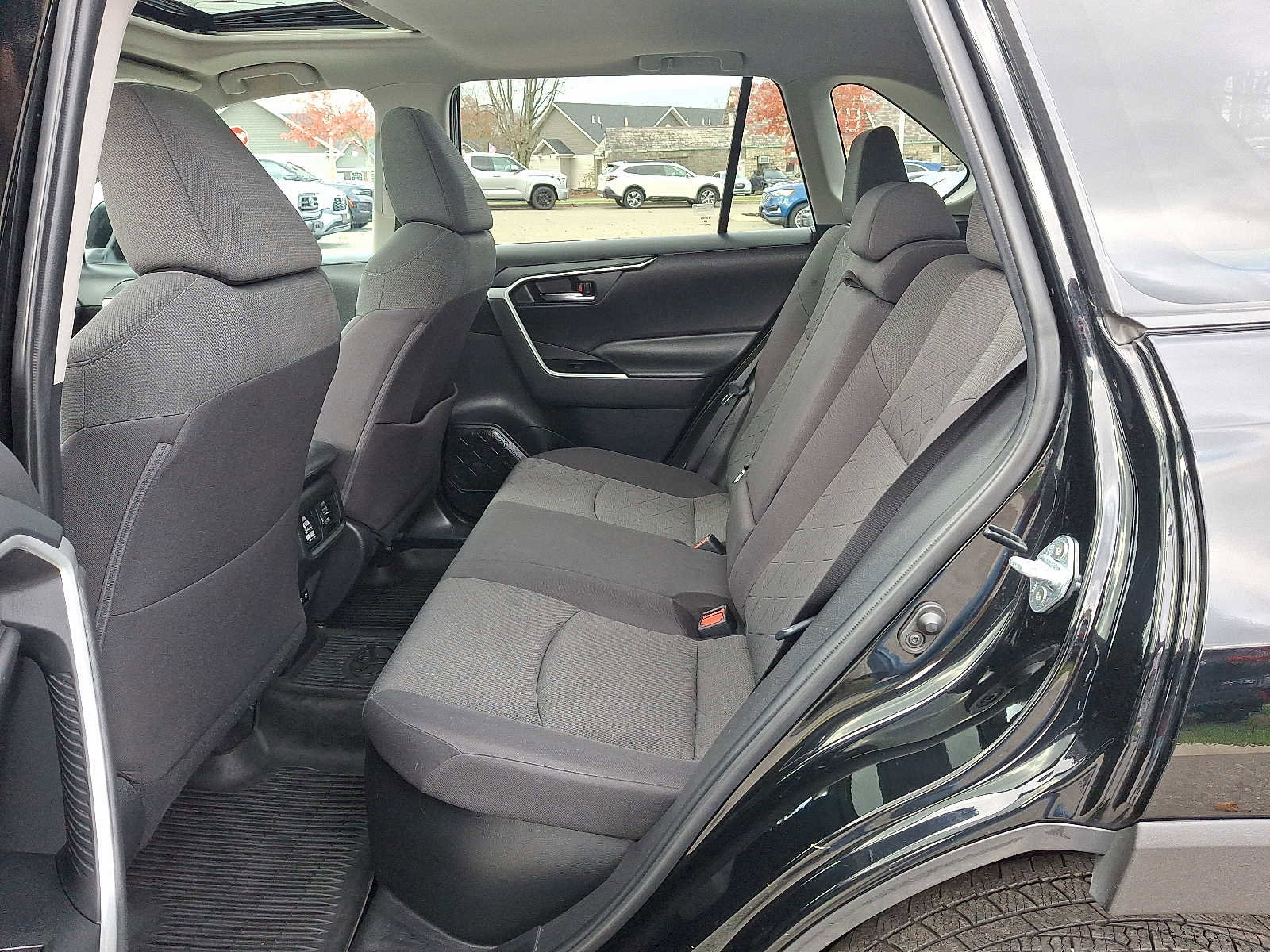 Certified 2021 Toyota RAV4 XLE w/ Convenience Package image 13