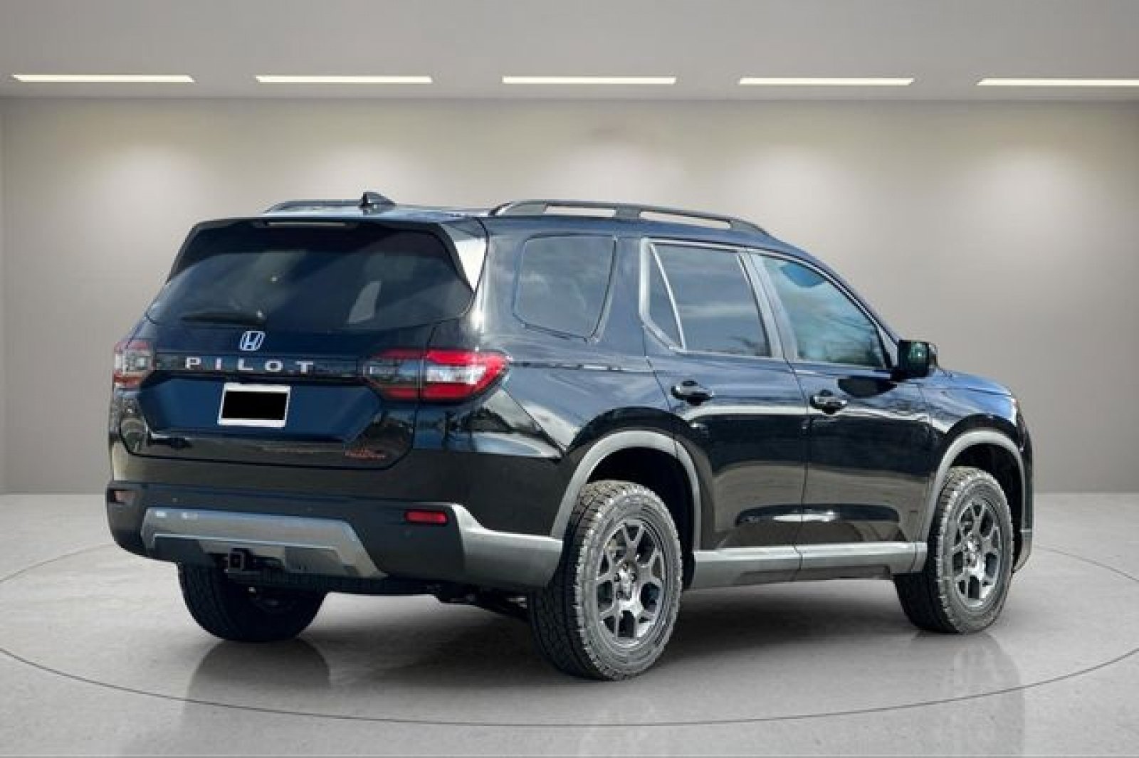 New 2026 Honda Pilot TrailSport image 3