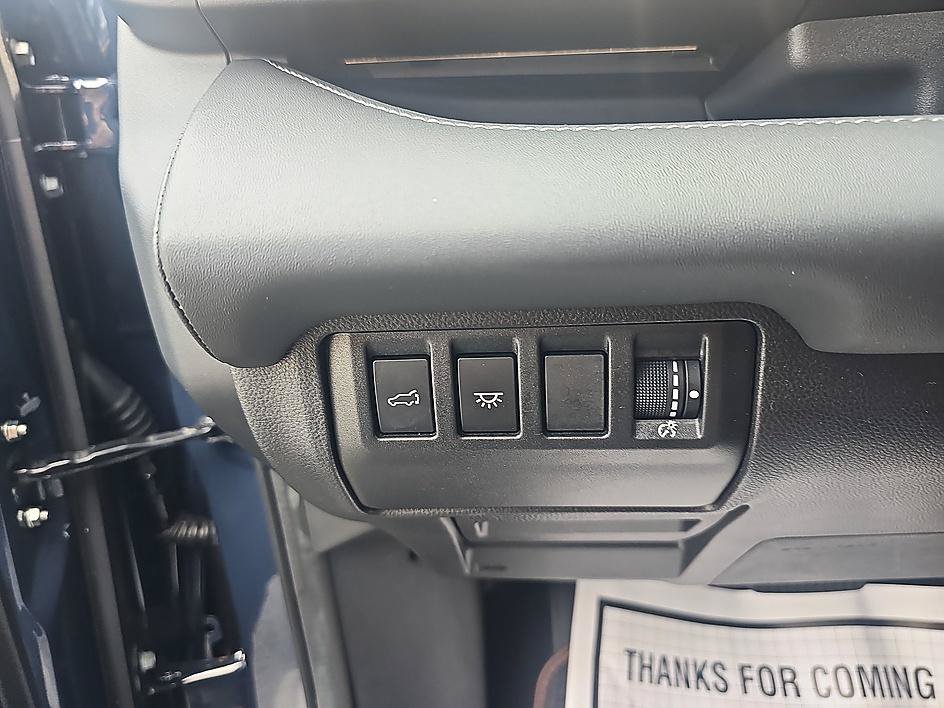 Used 2023 Subaru Ascent Touring AWD/4WD image 15
