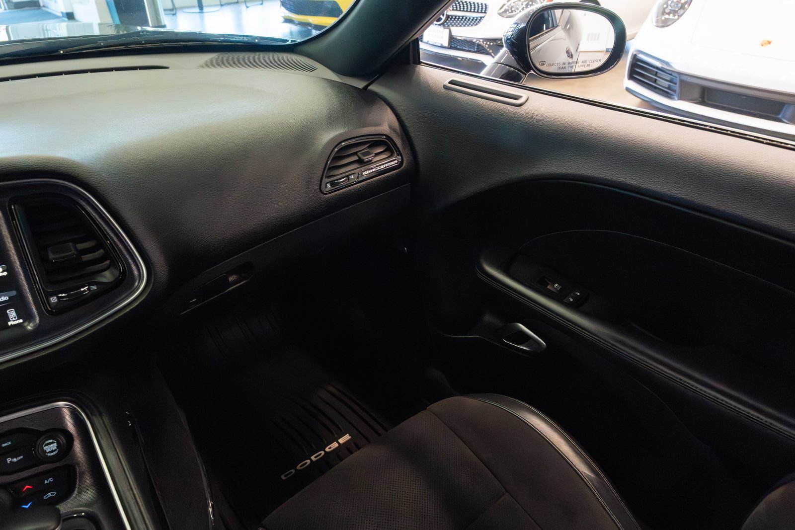 Used 2015 Dodge Challenger R/T Plus RWD image 11