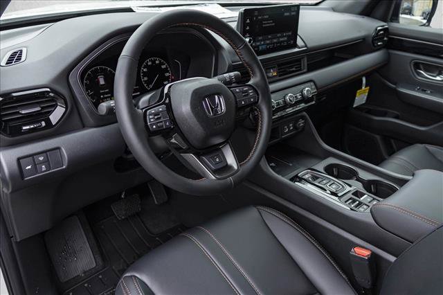 New 2025 Honda Pilot TrailSport image 10