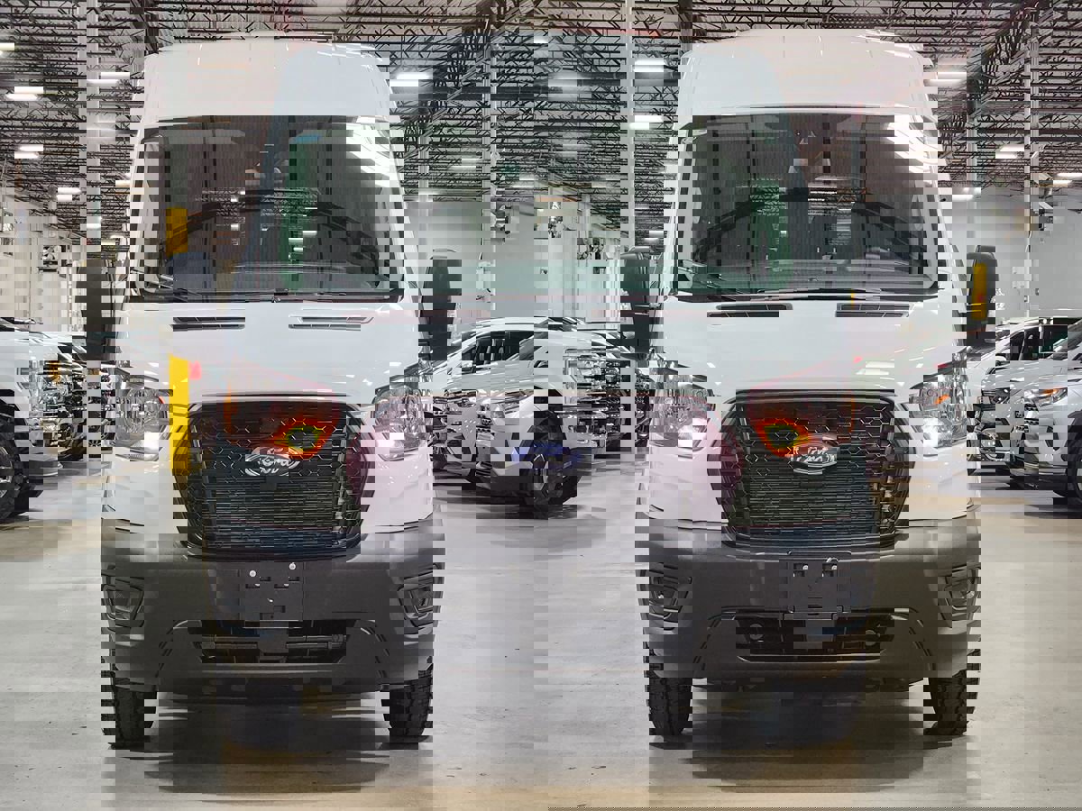 Used 2024 Ford Transit 350 XL image 3