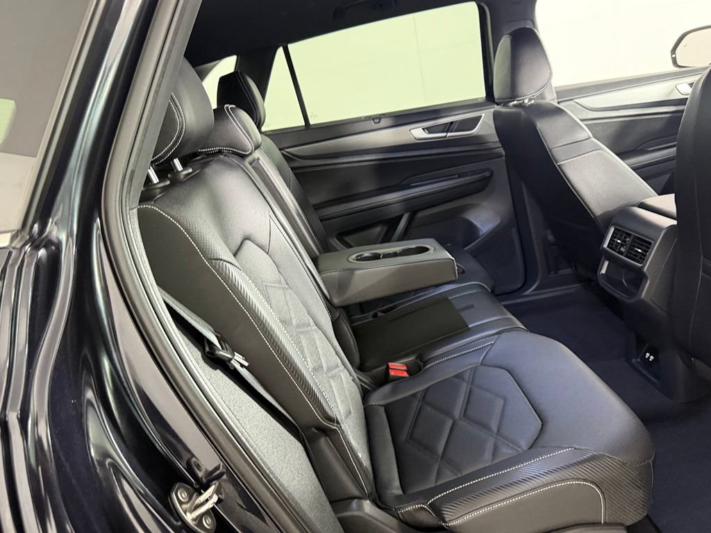 Used 2026 Volkswagen Atlas Cross Sport SE FWD image 24
