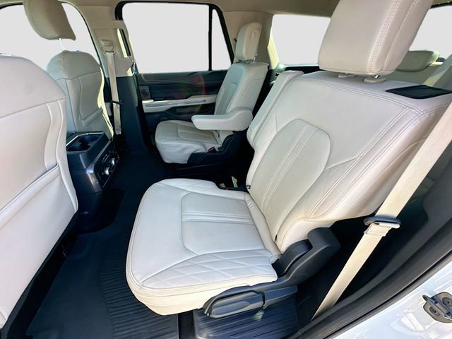 Used 2022 Ford Expedition Platinum image 25