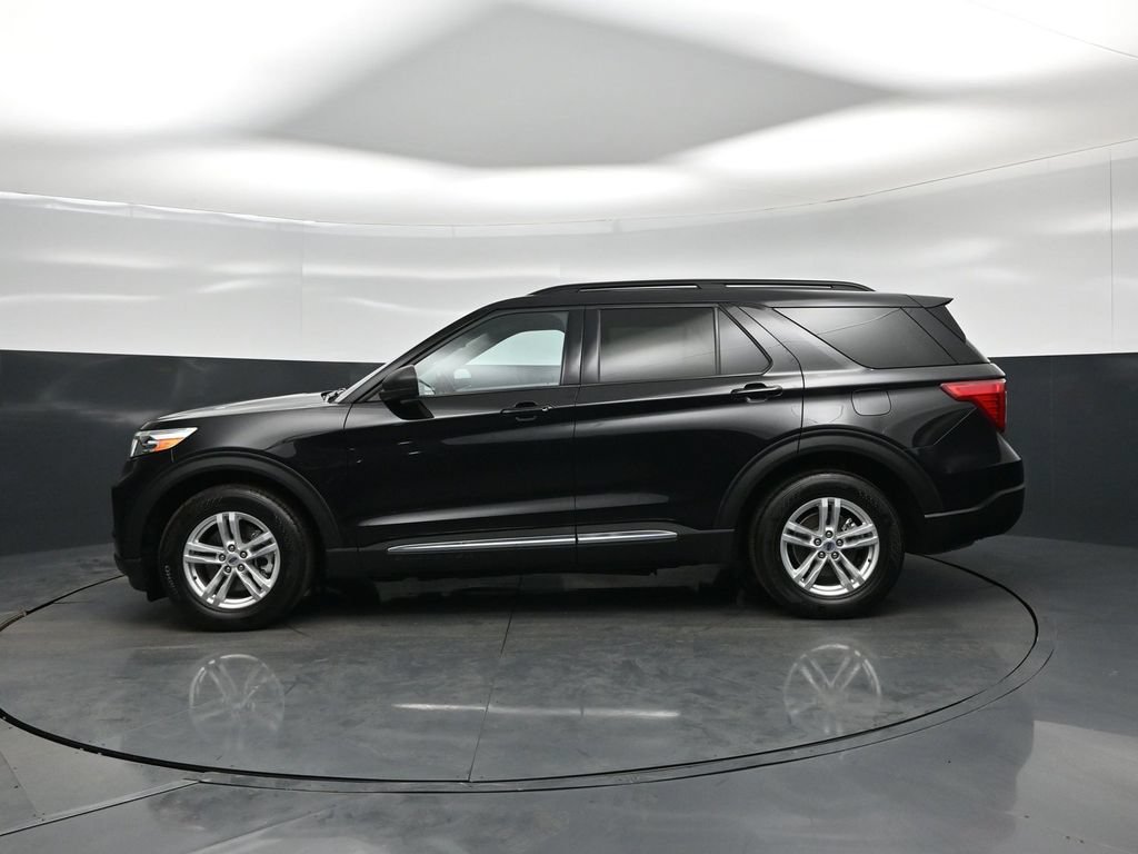 Certified 2023 Ford Explorer XLT w/ Equipment Group 202A RWD image 25