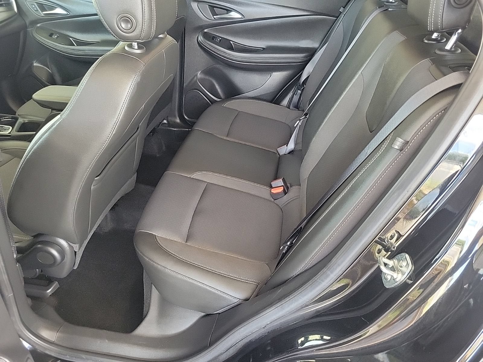 Used 2024 Buick Encore GX Preferred AWD/4WD image 14