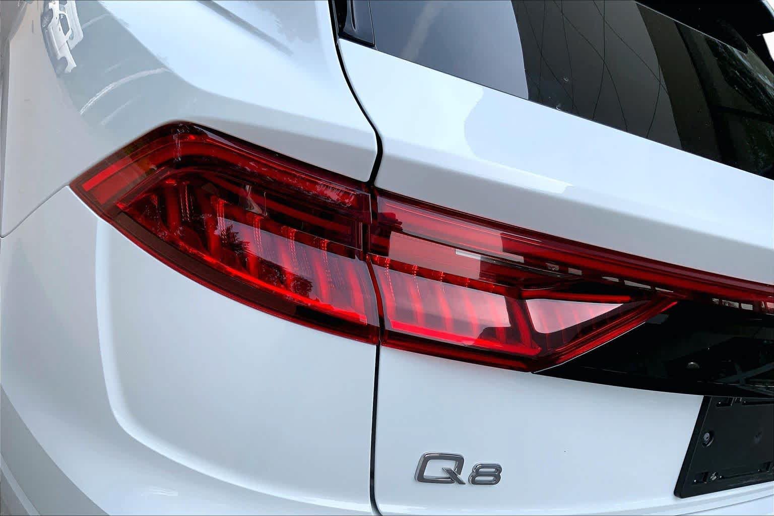 Used 2021 Audi Q8 Premium Plus w/ Premium Plus Package AWD/4WD image 27