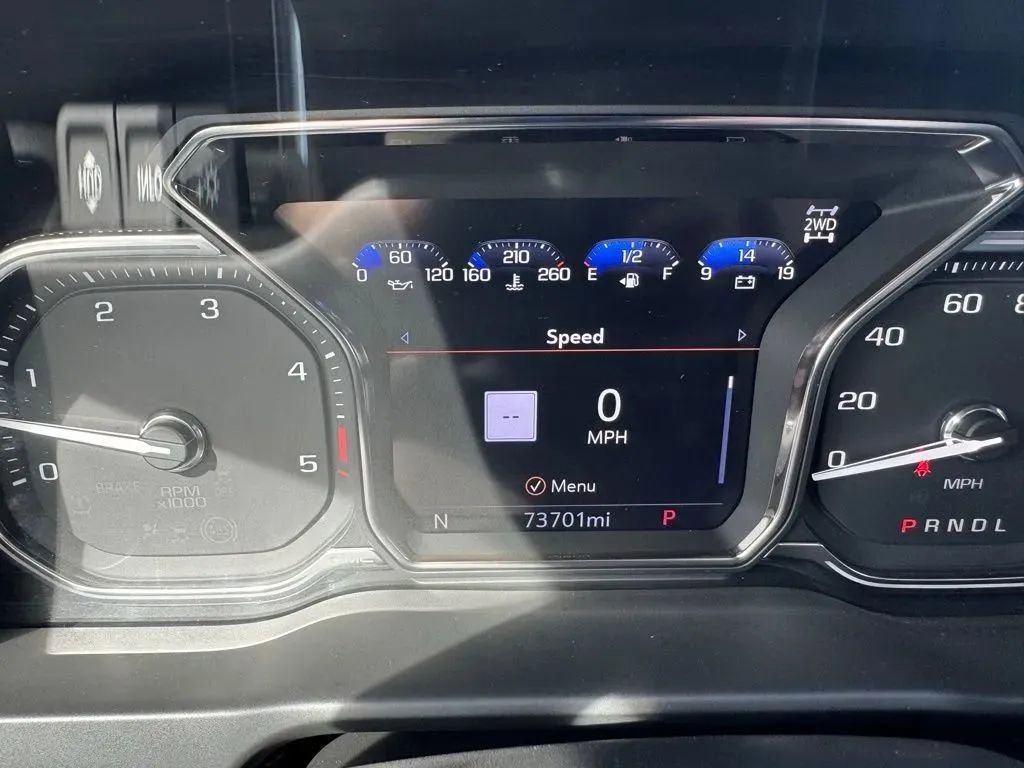 Used 2022 GMC Sierra 3500 Denali w/ Denali Black Diamond Edition image 29