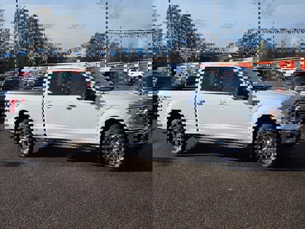 Used 2018 Ford F150 XLT w/ XTR Package image 2