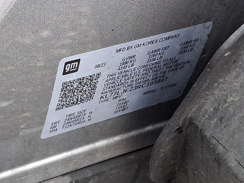 Used 2024 Chevrolet Trax RS w/ Sunroof Package FWD image 34