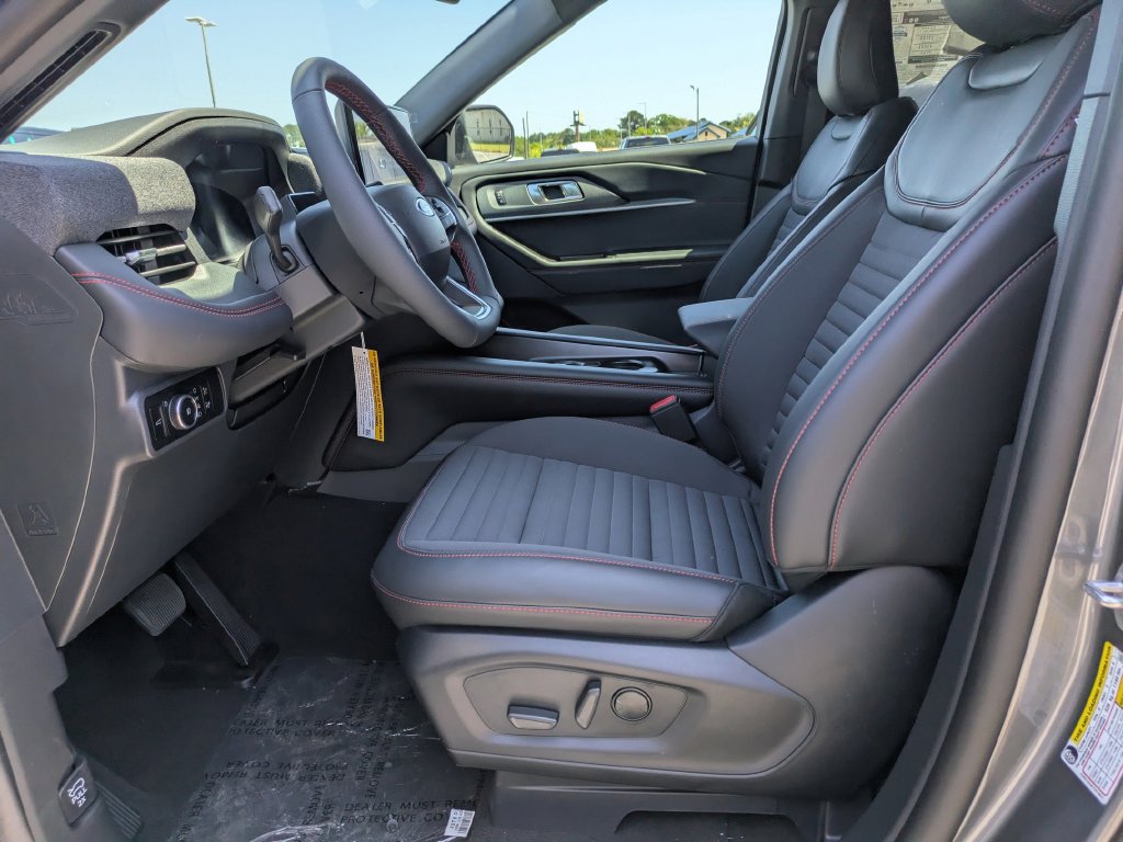 New 2026 Ford Explorer ST-Line w/ ST-Line Street Pack RWD image 23