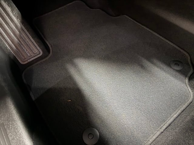 Used 2025 Chevrolet Equinox LT w/ Midnight Edition FWD image 16