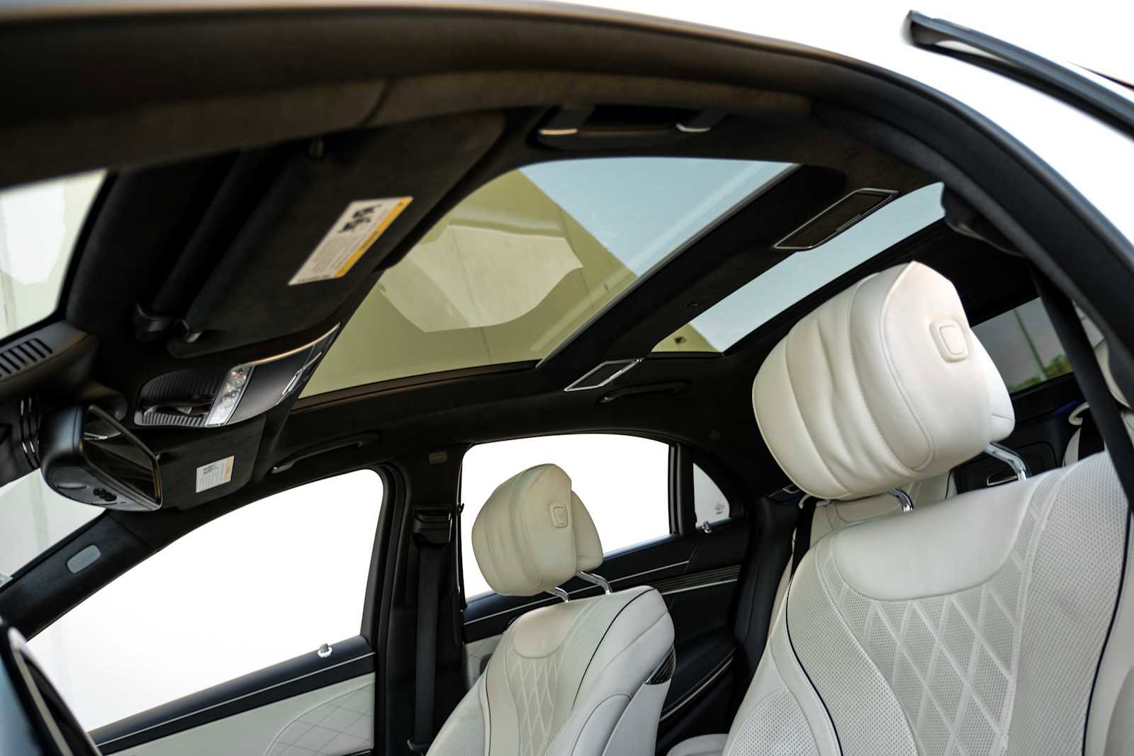 Used 2017 Mercedes-Benz S 550 Sedan image 5