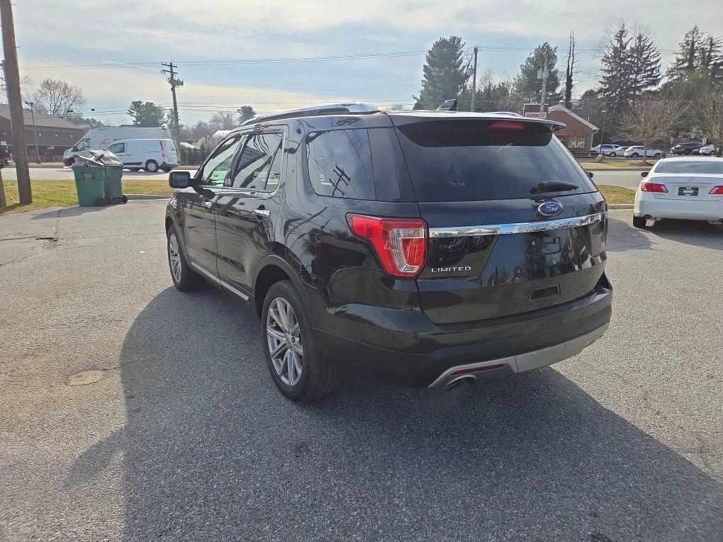 Used 2016 Ford Explorer Limited w/ Equipment Group 301A AWD/4WD image 7
