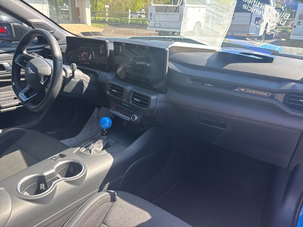 Certified 2024 Ford Mustang GT RWD image 31