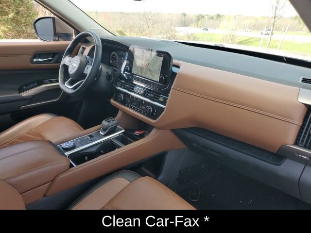Certified 2024 Nissan Pathfinder Platinum w/ Cargo Package AWD/4WD image 12