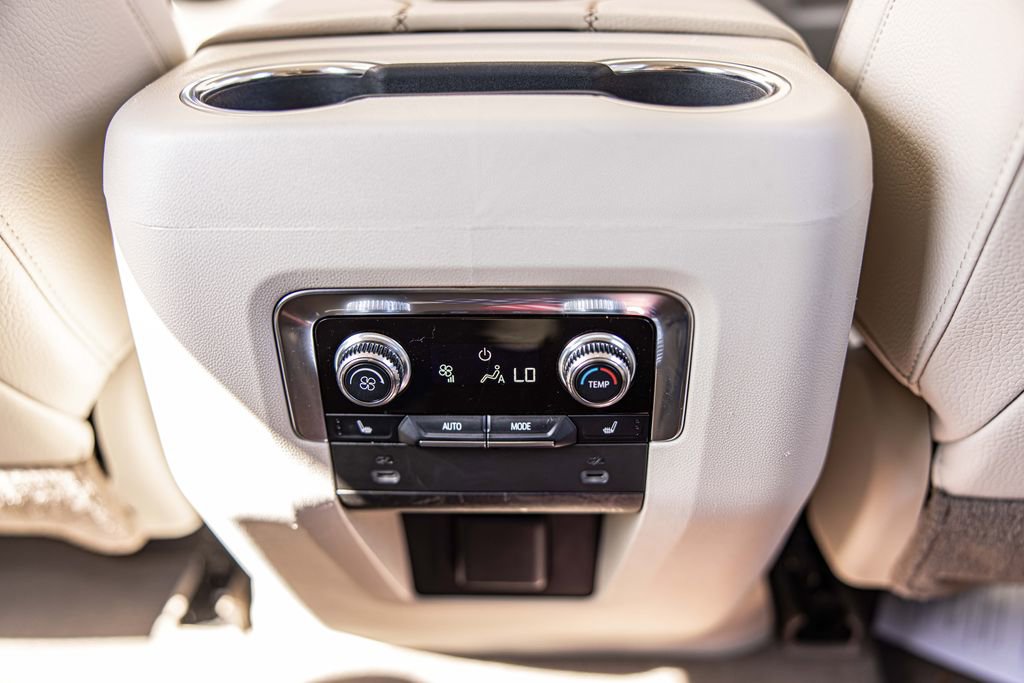 Used 2021 GMC Yukon Denali AWD/4WD image 36