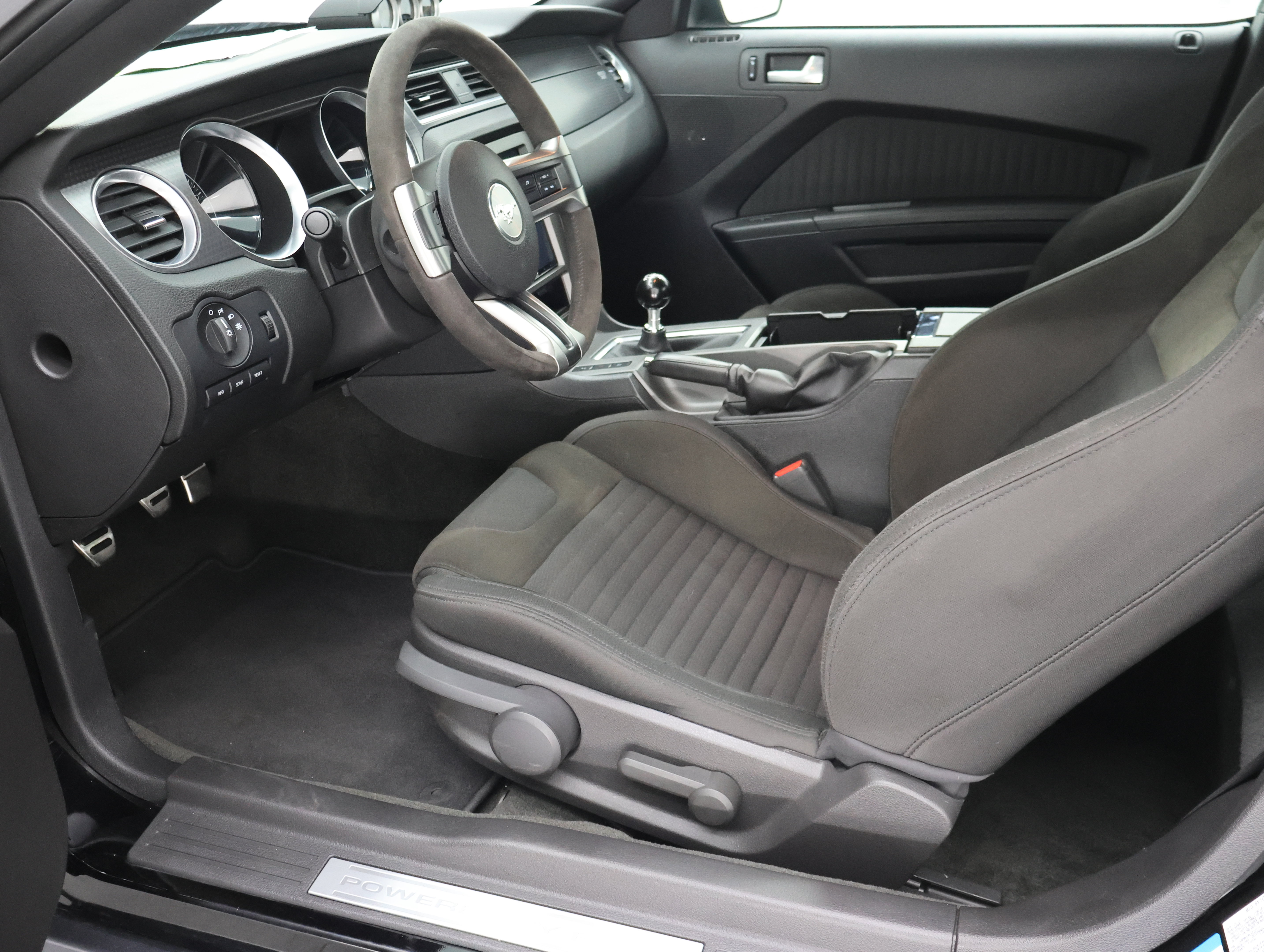 Used 2012 Ford Mustang Boss 302 RWD image 8