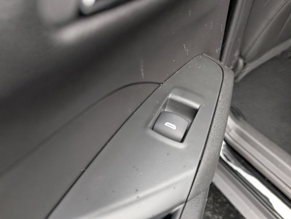New 2026 Chevrolet Trax RS w/ Sunroof Package FWD image 11
