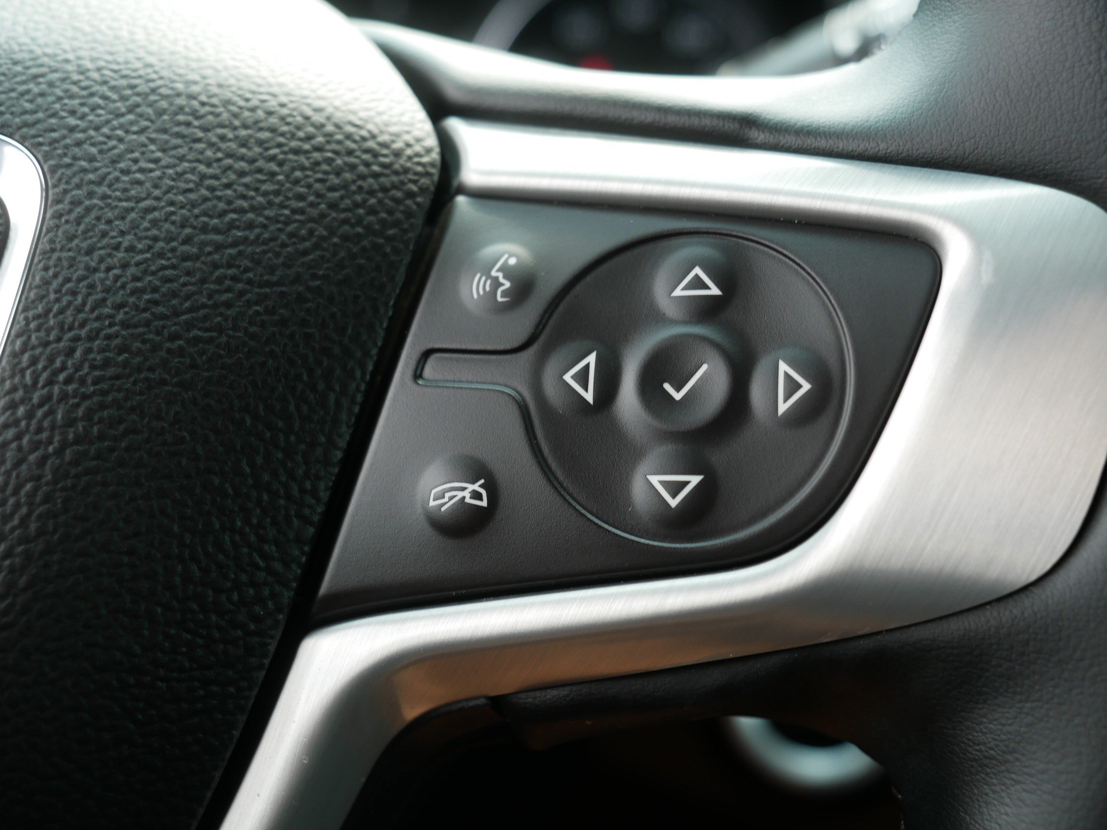 Used 2024 GMC Terrain SLT w/ Elevation Edition AWD/4WD image 29