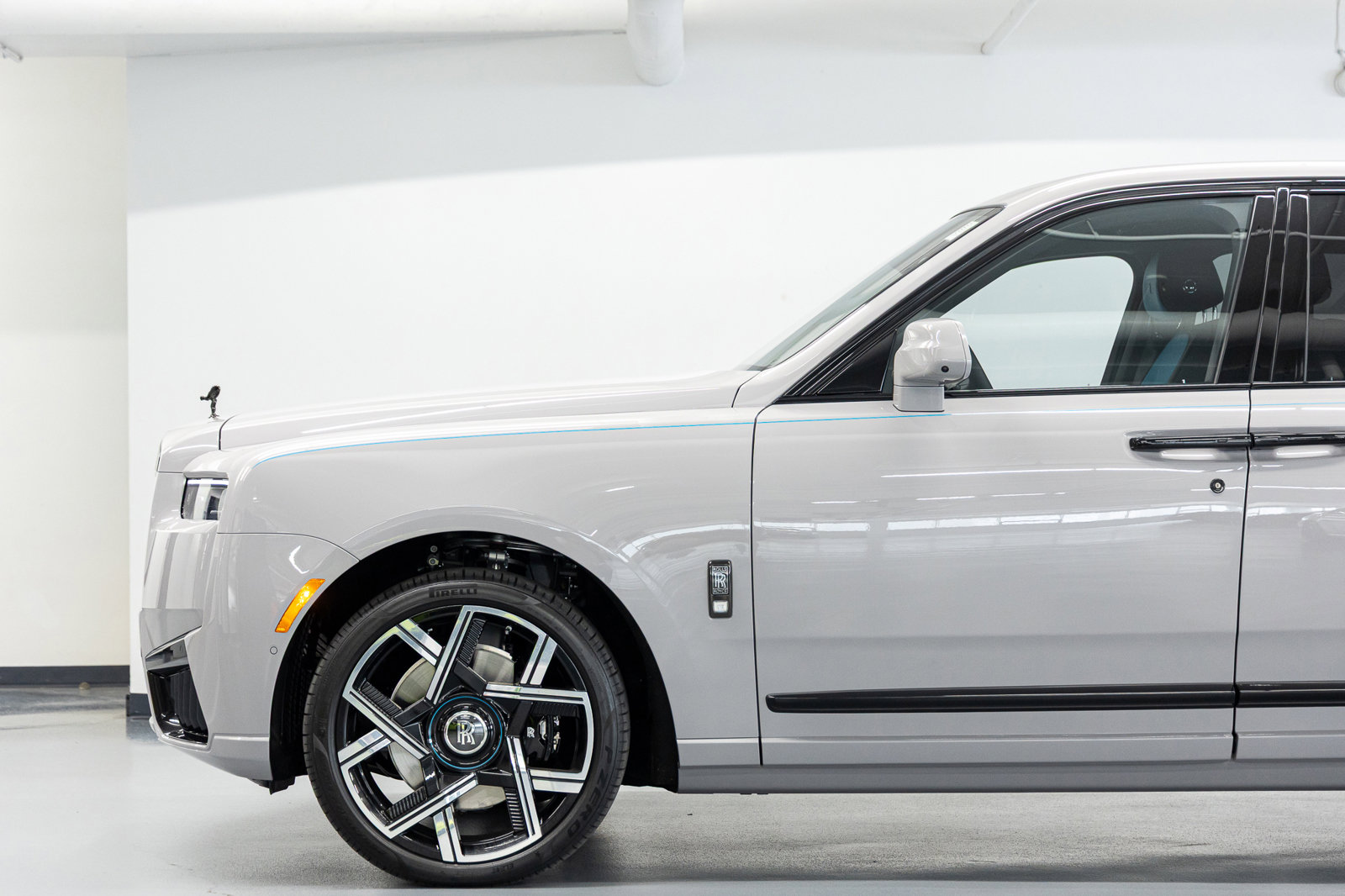 Certified 2026 Rolls-Royce Cullinan Black Badge image 14