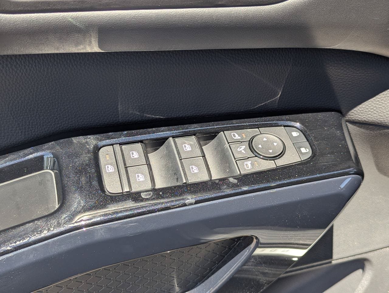 New 2026 Nissan Pathfinder Platinum w/ Accent Package FWD image 14