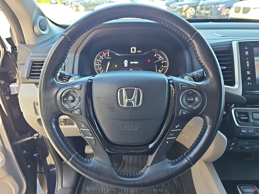 Used 2017 Honda Pilot Elite image 16