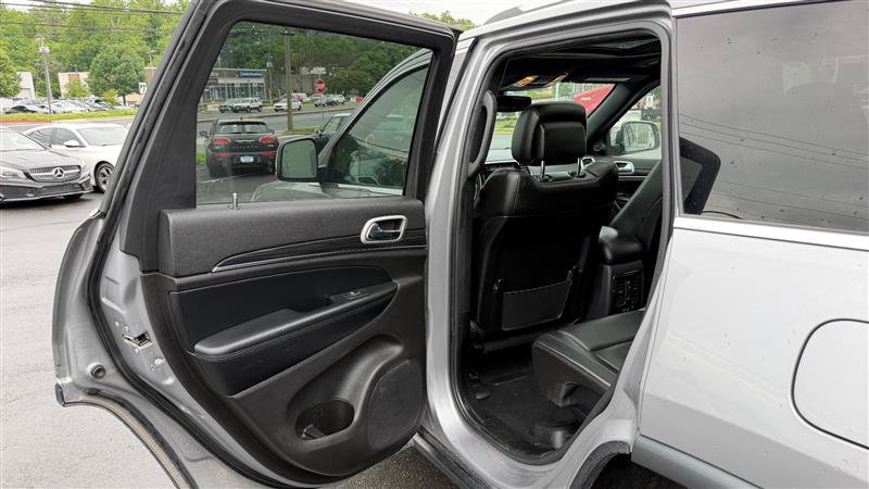 Used 2021 Jeep Grand Cherokee Limited w/ Luxury Group II AWD/4WD image 43