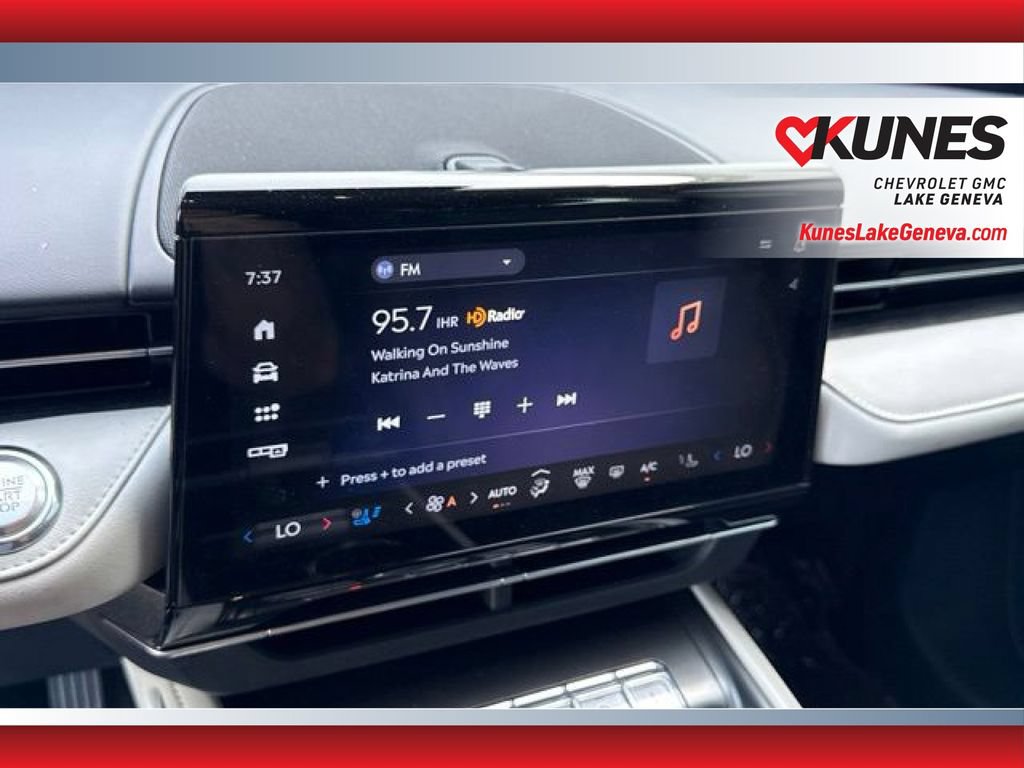 Used 2024 Lincoln Nautilus Reserve AWD/4WD image 28