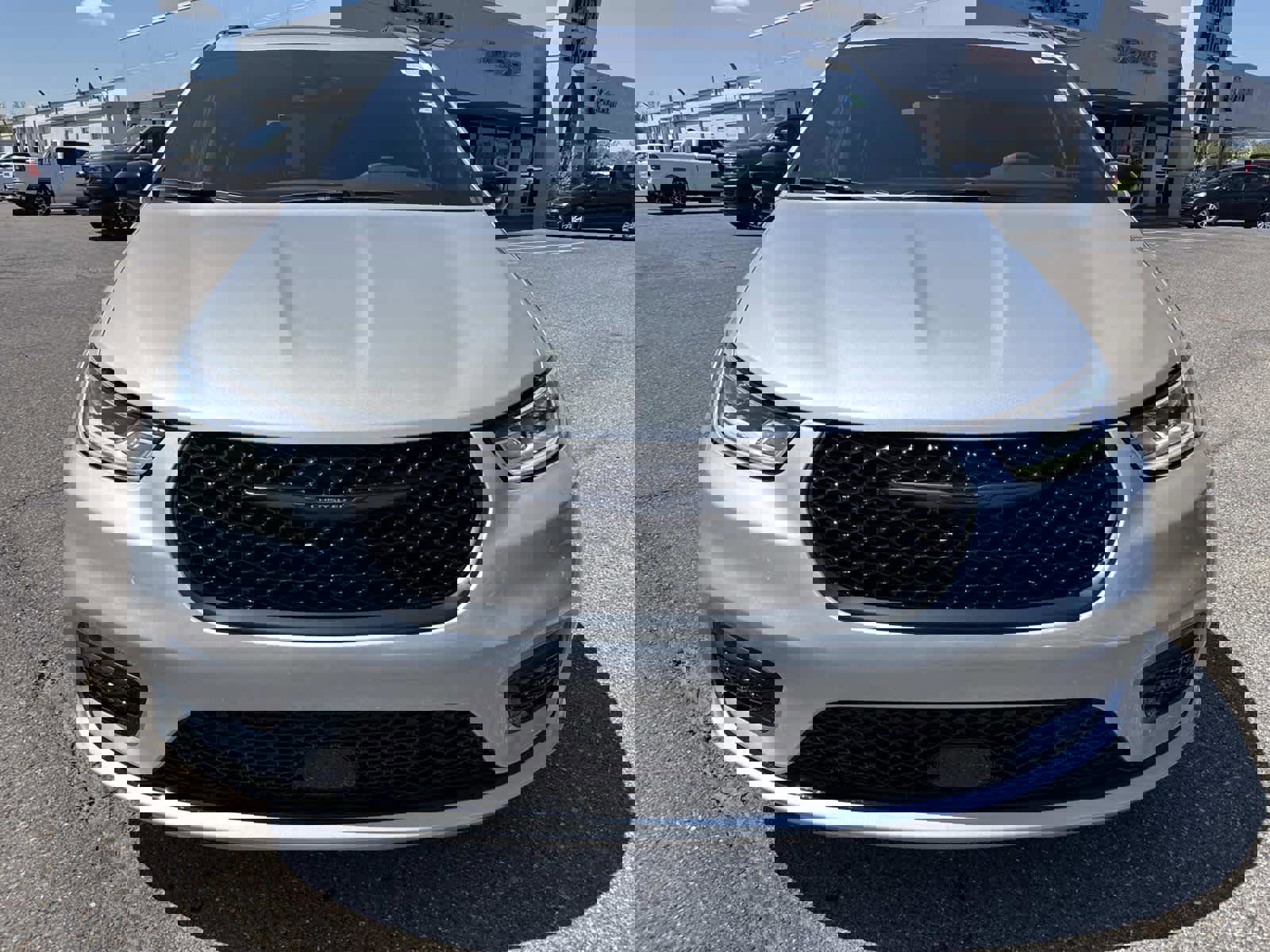 New 2026 Chrysler Pacifica Limited image 2