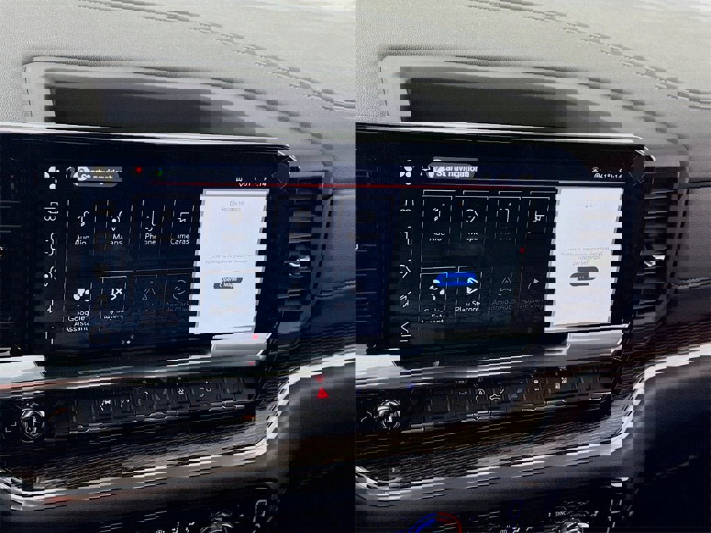 New 2026 GMC Sierra 1500 SLE w/ Preferred Package image 10