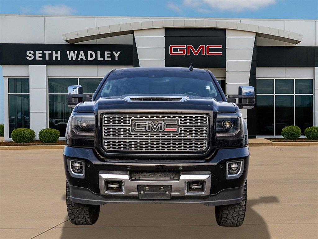 Used 2019 GMC Sierra 2500 Denali w/ Duramax Plus Package image 2