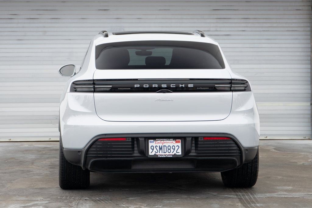 Certified 2025 Porsche Macan Electric RWD image 6
