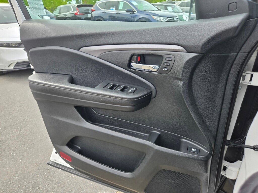 Certified 2023 Honda Ridgeline RTL image 21