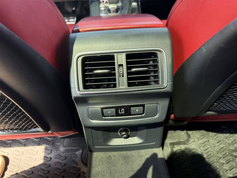 Used 2018 Audi SQ5 Premium Plus w/ Navigation Package AWD/4WD image 28