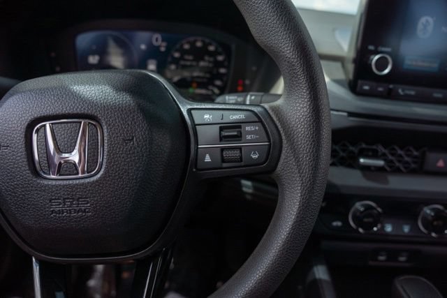 Used 2023 Honda Accord EX image 18