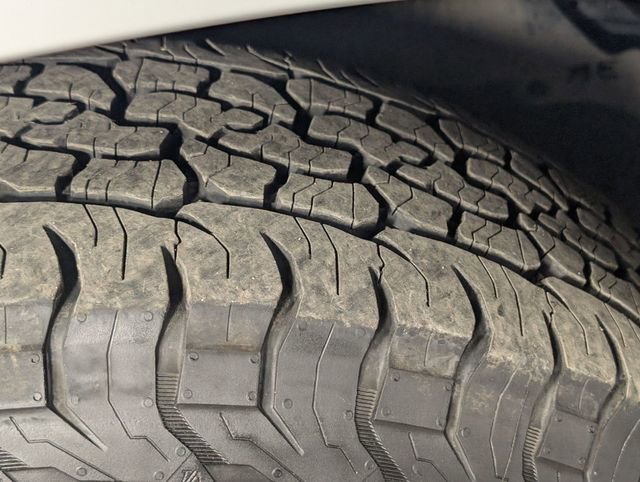 Used 2016 Toyota 4Runner SR5 Premium image 9