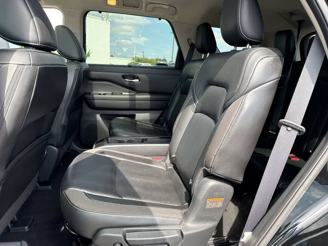 Used 2023 Nissan Pathfinder SL w/ SL Premium Package AWD/4WD image 23