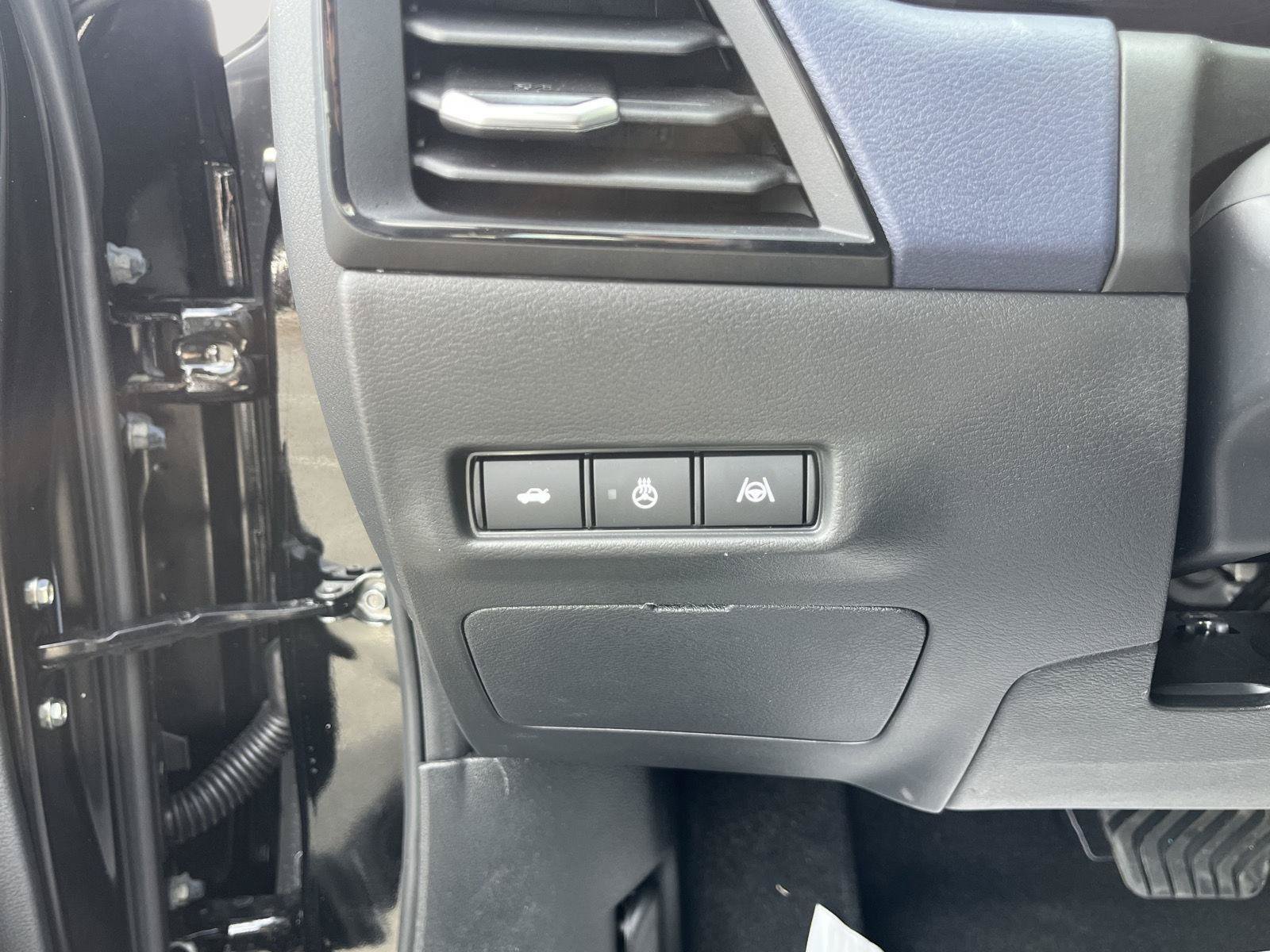 New 2026 Nissan Sentra SL w/ Floor Mat Package FWD image 34