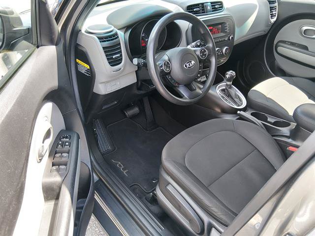 Used 2014 Kia Soul FWD image 9
