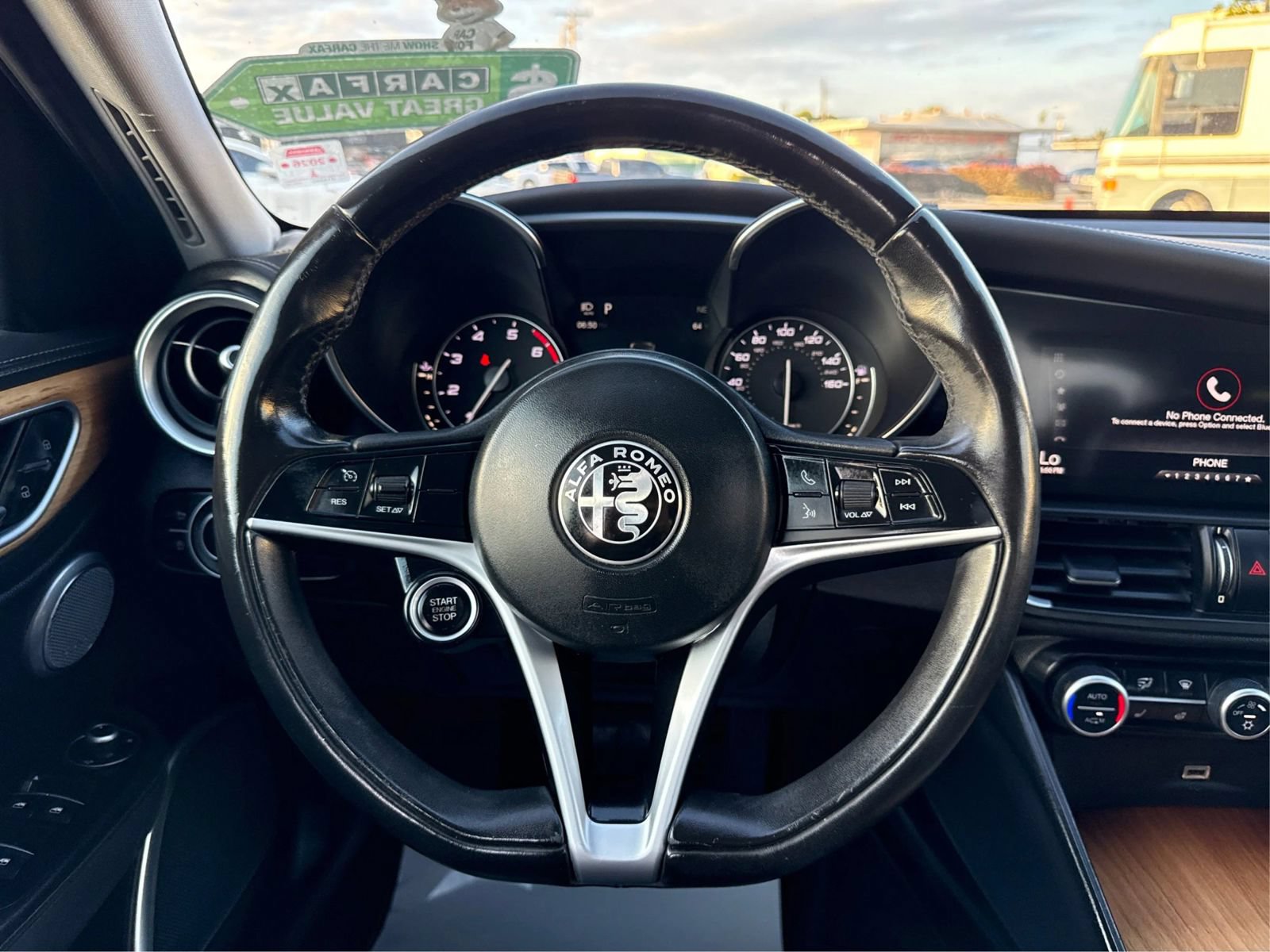 Used 2017 Alfa Romeo Giulia Ti w/ TI Lusso Light Wood Package RWD image 17