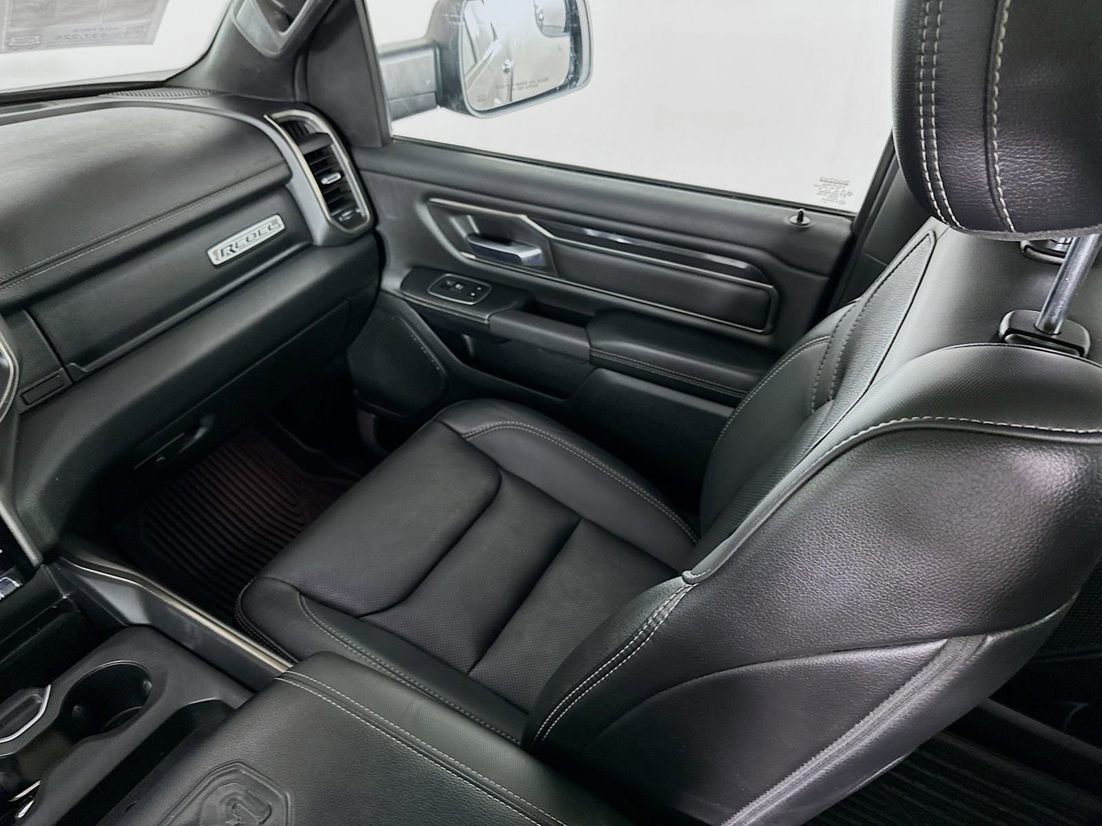 Used 2020 RAM 1500 Rebel image 26